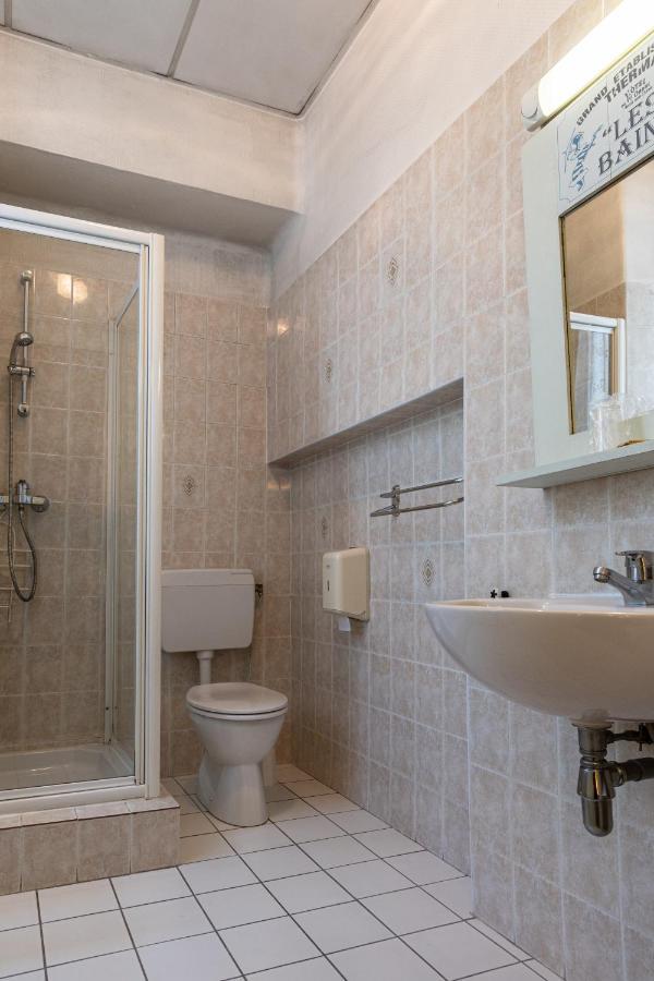 Hotel Des Bains Aix-les-Bains Eksteriør billede